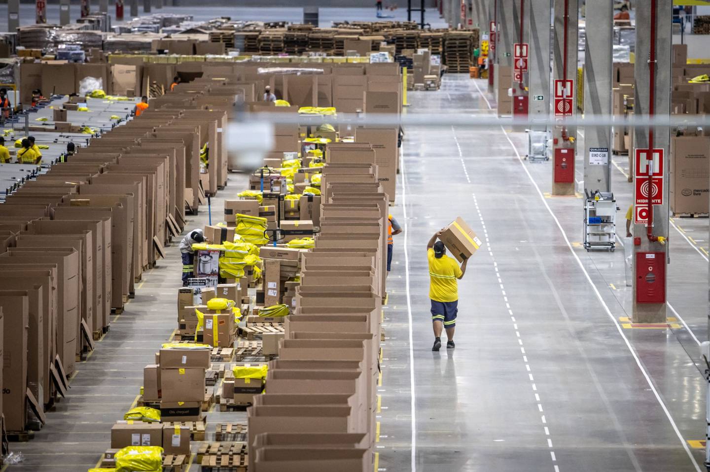 Colombia buscará atraer más inversión del e-commerce con cambios en zonas francas