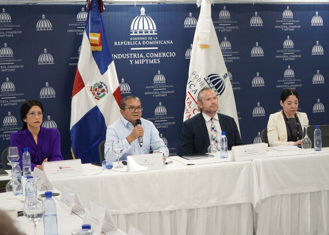 Aprueban 11 nuevas empresas y un parque industrial de zonas francas